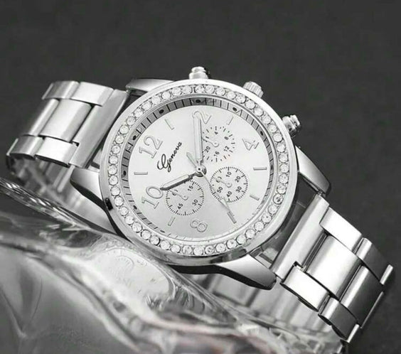 4 Pieces Lady's Silver Stainless Steel Strap Classic Quartz Watch Jewelry Set