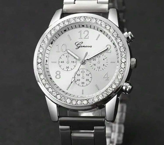 4 Pieces Lady's Silver Stainless Steel Strap Classic Quartz Watch Jewelry Set